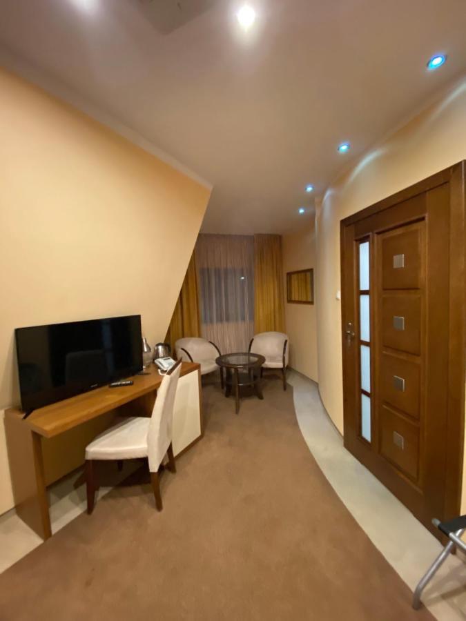 Hotel City Park Barlinek Bagian luar foto